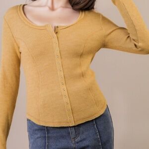 NWT New In light mustard snap down waffle knit